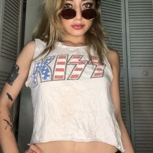 KISS cropped VINTAGE band tee